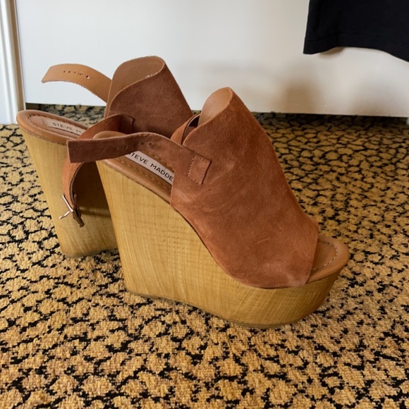 Steve Madden heels. Size 8. - Picture 2 of 4